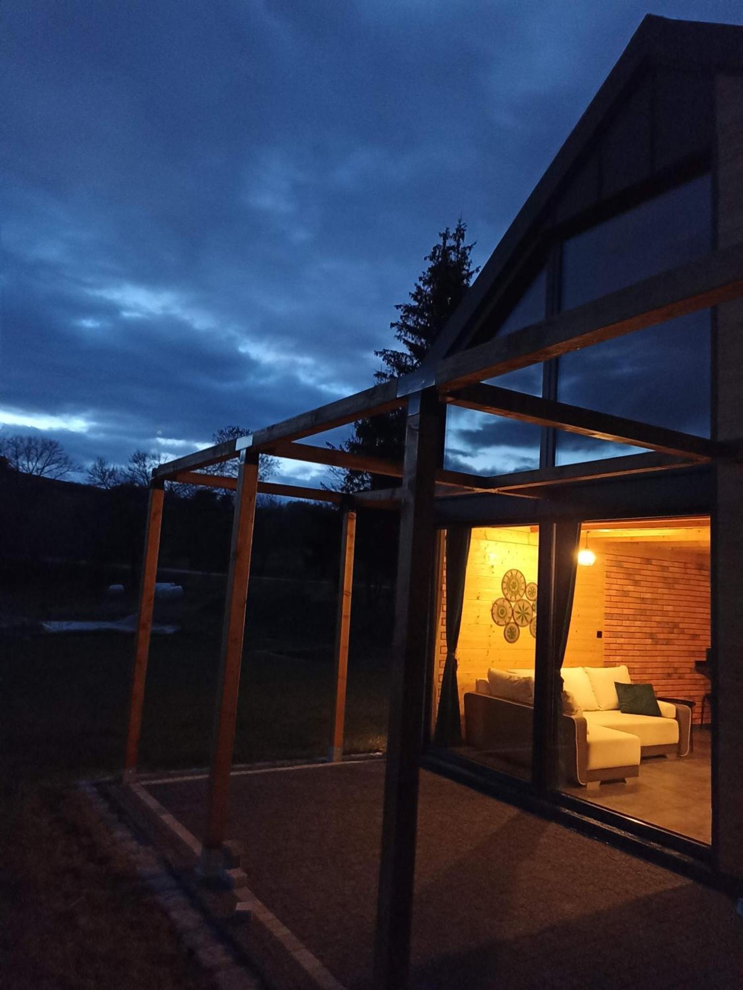 Maraska Holiday House 卡缅纳古拉 外观 照片